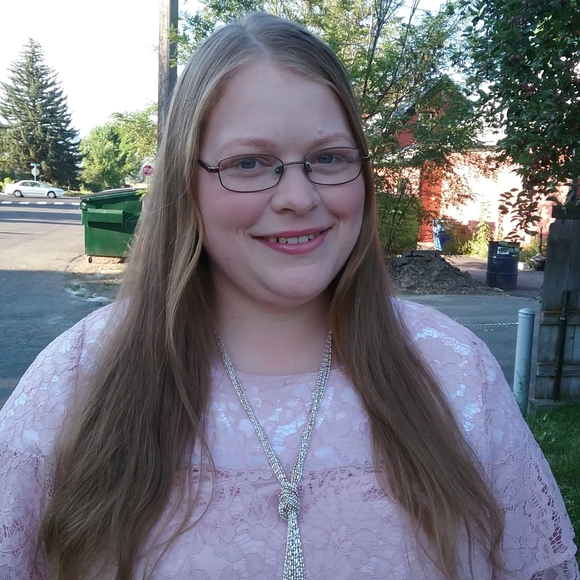 Meet your Posher, Leone - Picture 1 of 14